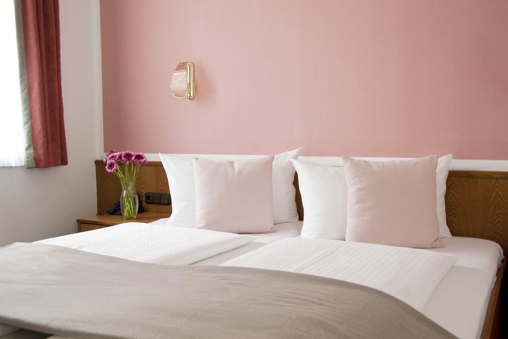 Stadthotel แอร์ดิง ภายนอก รูปภาพ